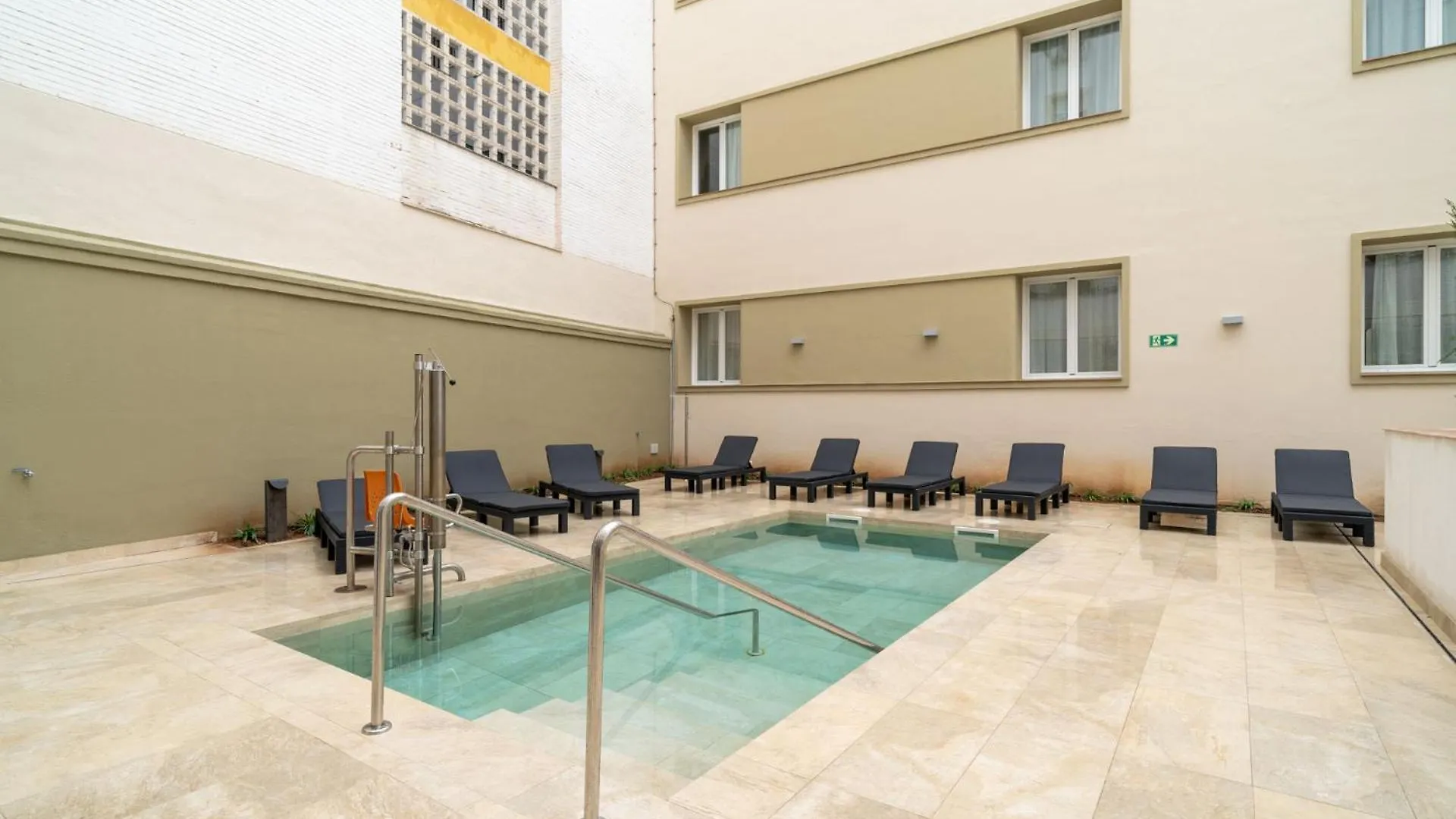 Appartement Limehome Sevilla Ronda De Capuchinos