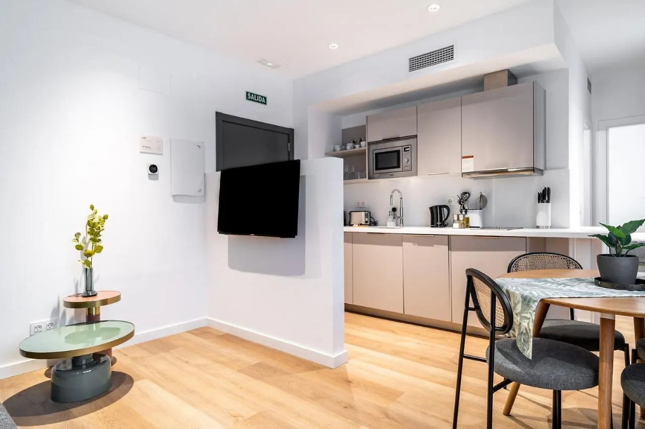 Limehome Sevilla Ronda De Capuchinos Appartement