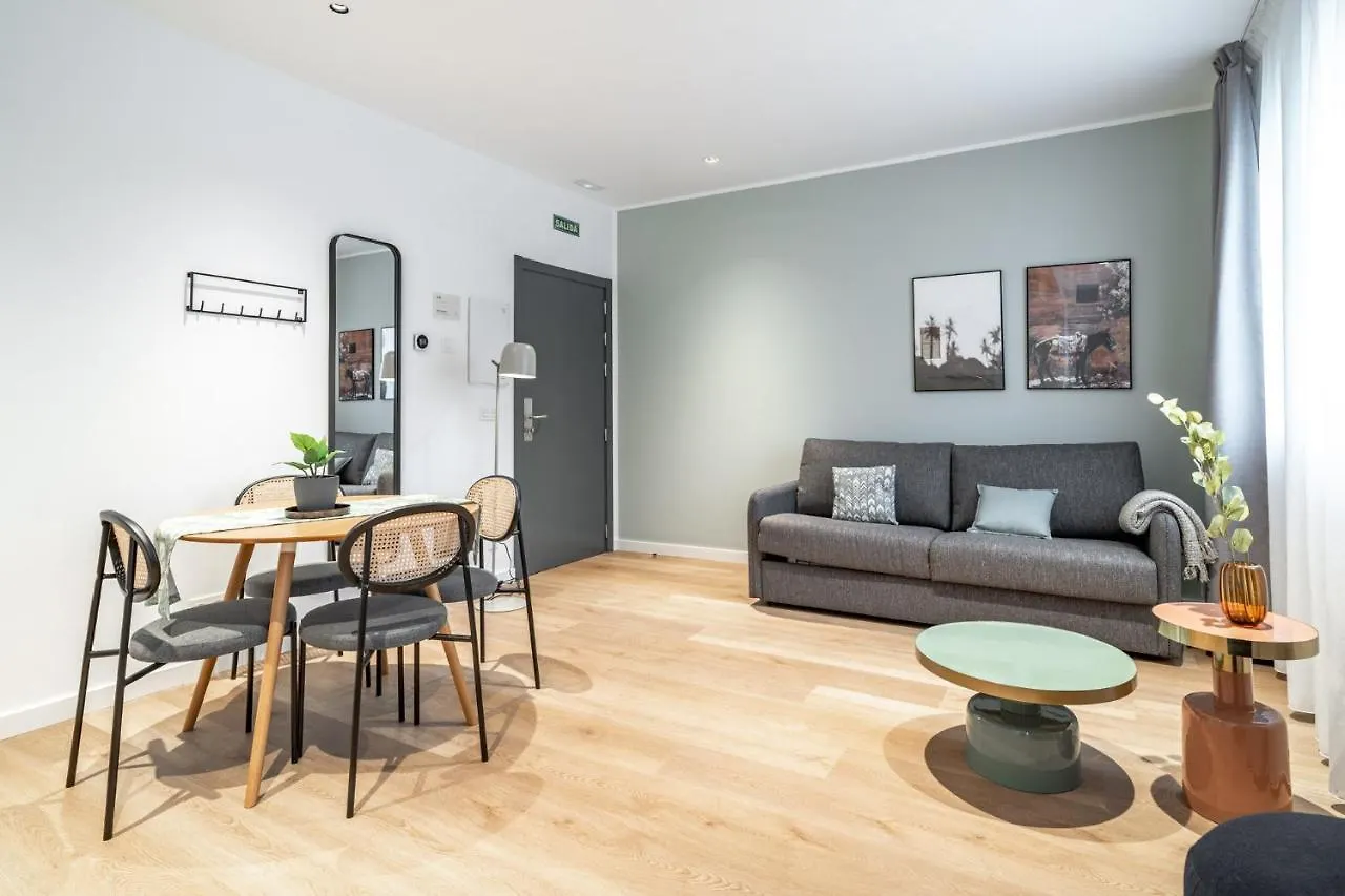 Limehome Sevilla Ronda De Capuchinos