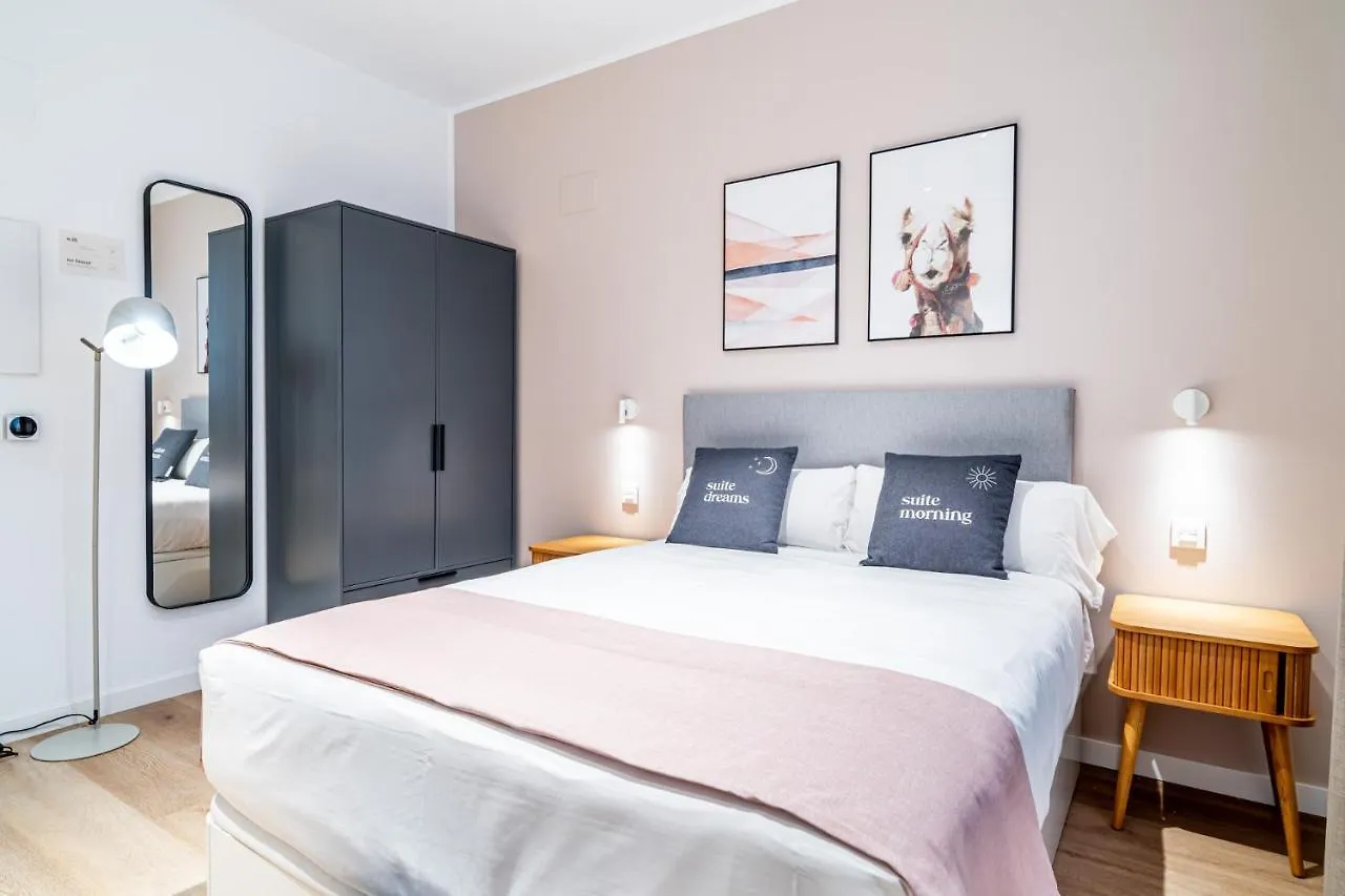Limehome Sevilla Ronda De Capuchinos 0*,