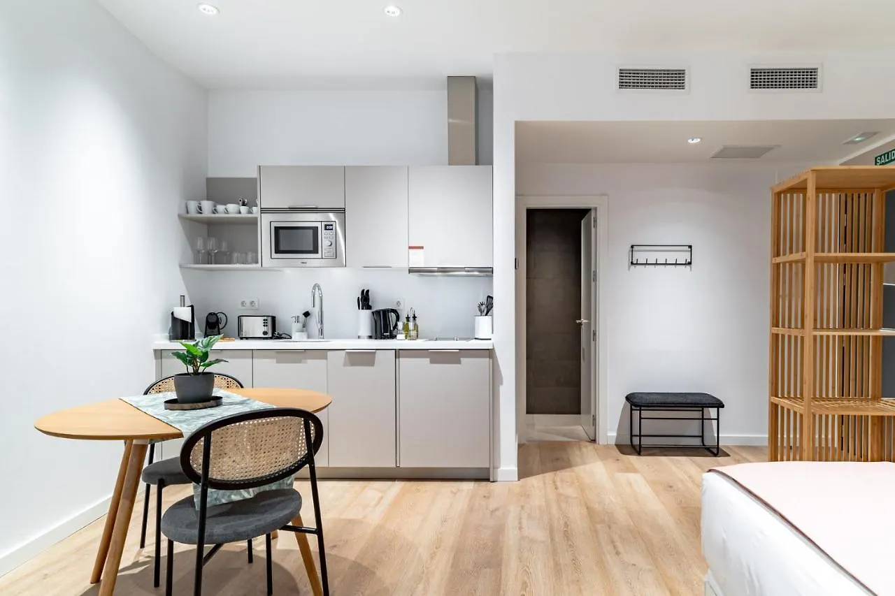 Limehome Sevilla Ronda De Capuchinos Appartement