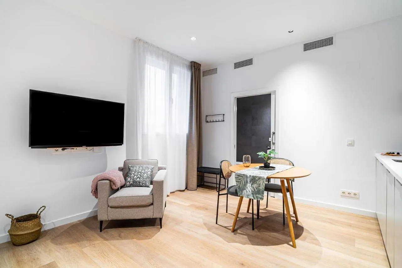 Limehome Sevilla Ronda De Capuchinos Appartement