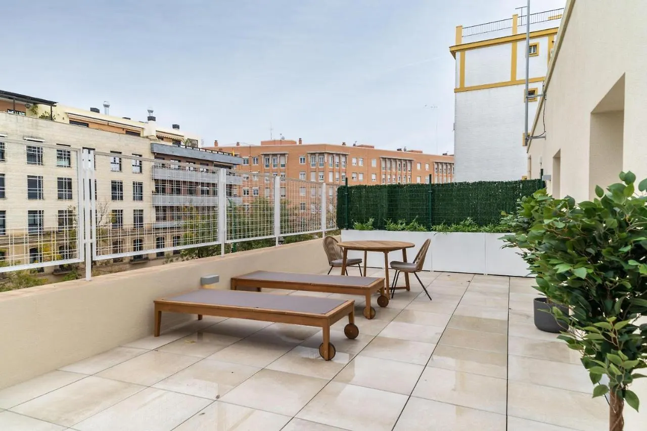 아파트 Limehome Sevilla Ronda De Capuchinos 스페인