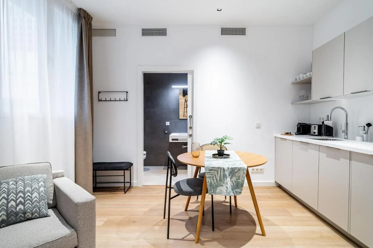 Limehome Sevilla Ronda De Capuchinos Seville