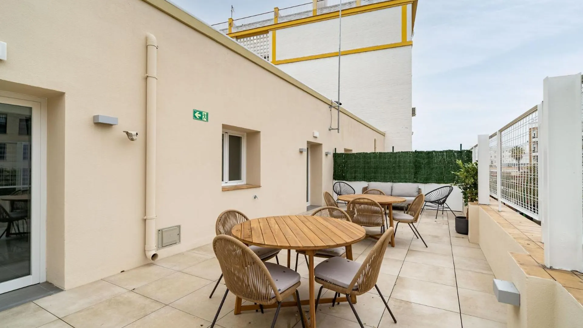 Limehome Sevilla Ronda De Capuchinos Appartement